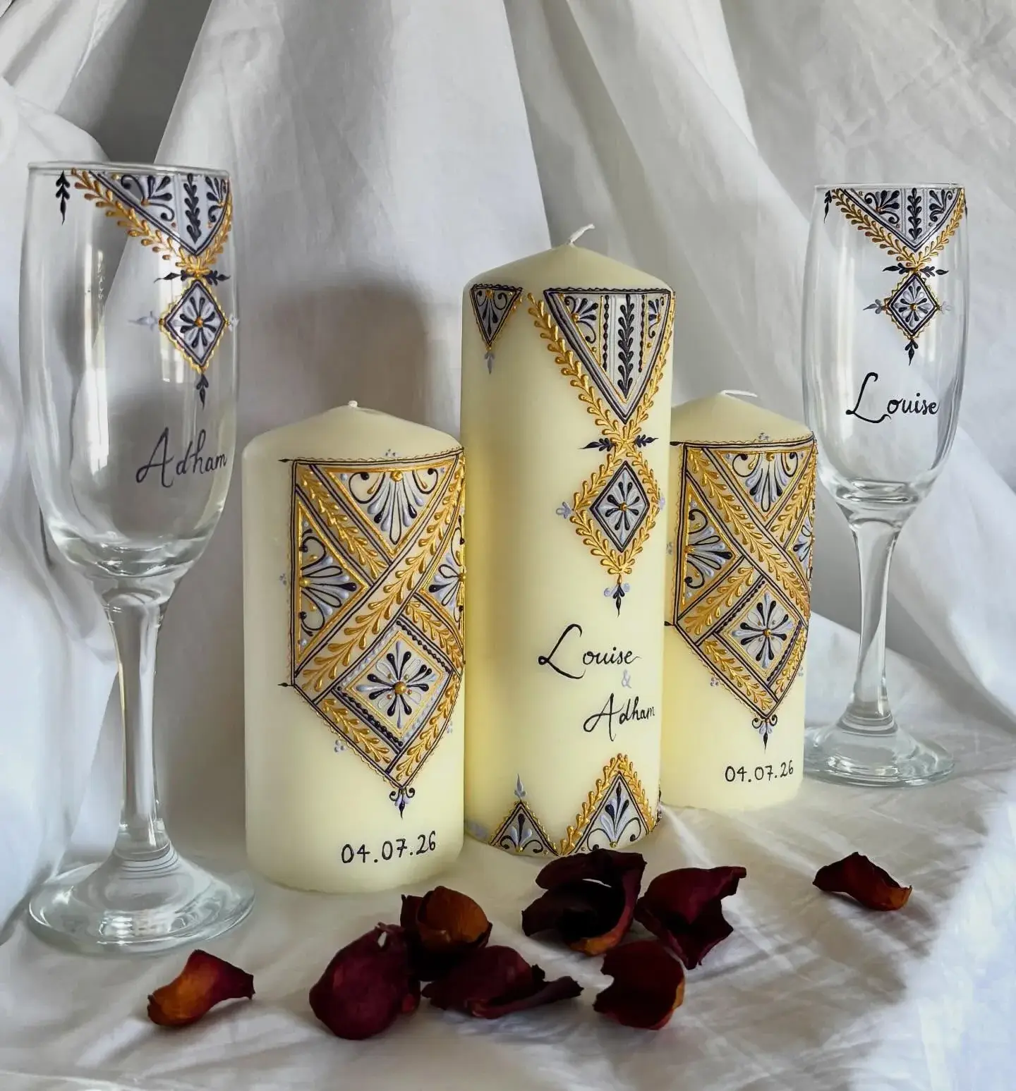 Bougies de mariage peintes, motifs or et violet, flûtes assorties